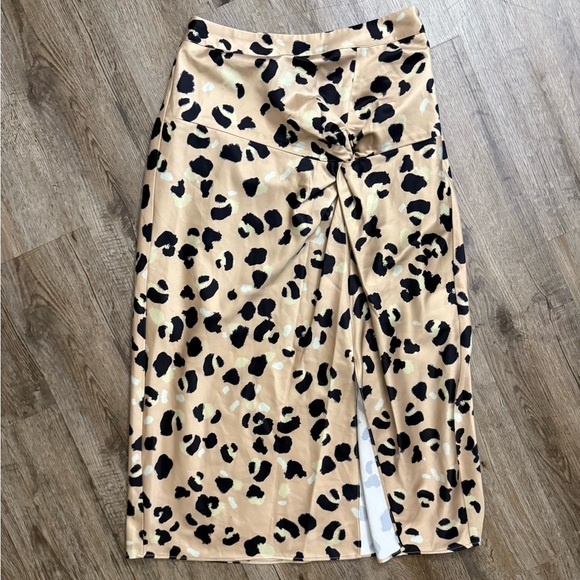 Anthropologie • Hutch • Twisted Leopard Midi Skirt - Picture 12 of 13
